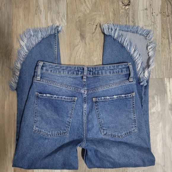 River island jeans with frayed asymmetrical bottom size 6 - Picture 5 of 7